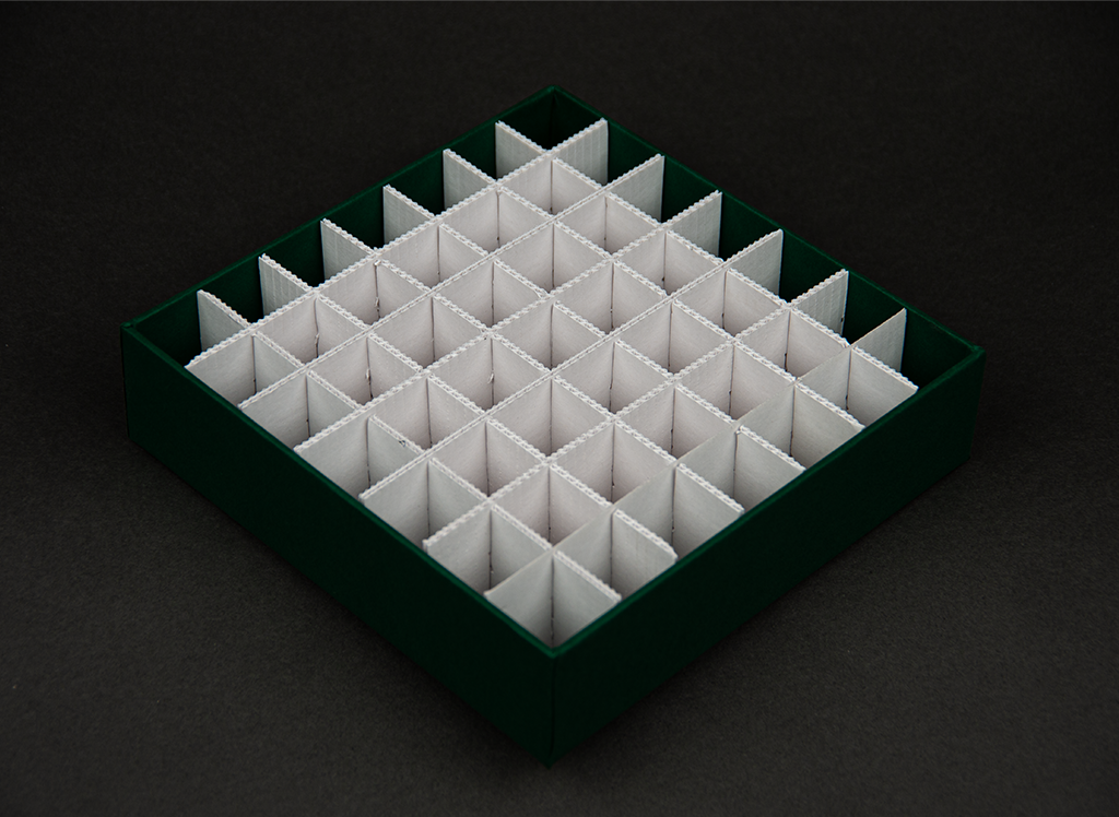 Trays for vials