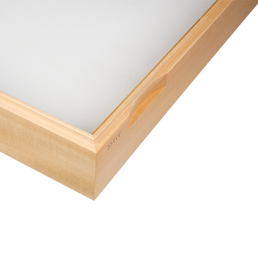 Finger relief on the sides for easy opening of the drawer